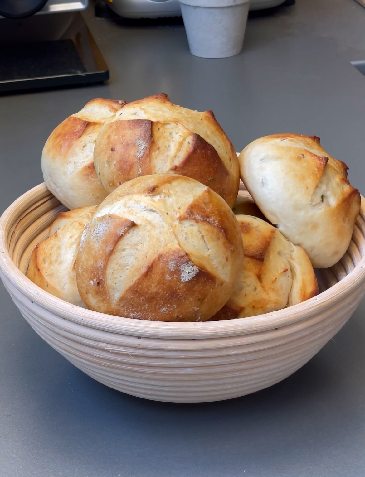 Camembert Rosmarin Brötchen - Jo Semola