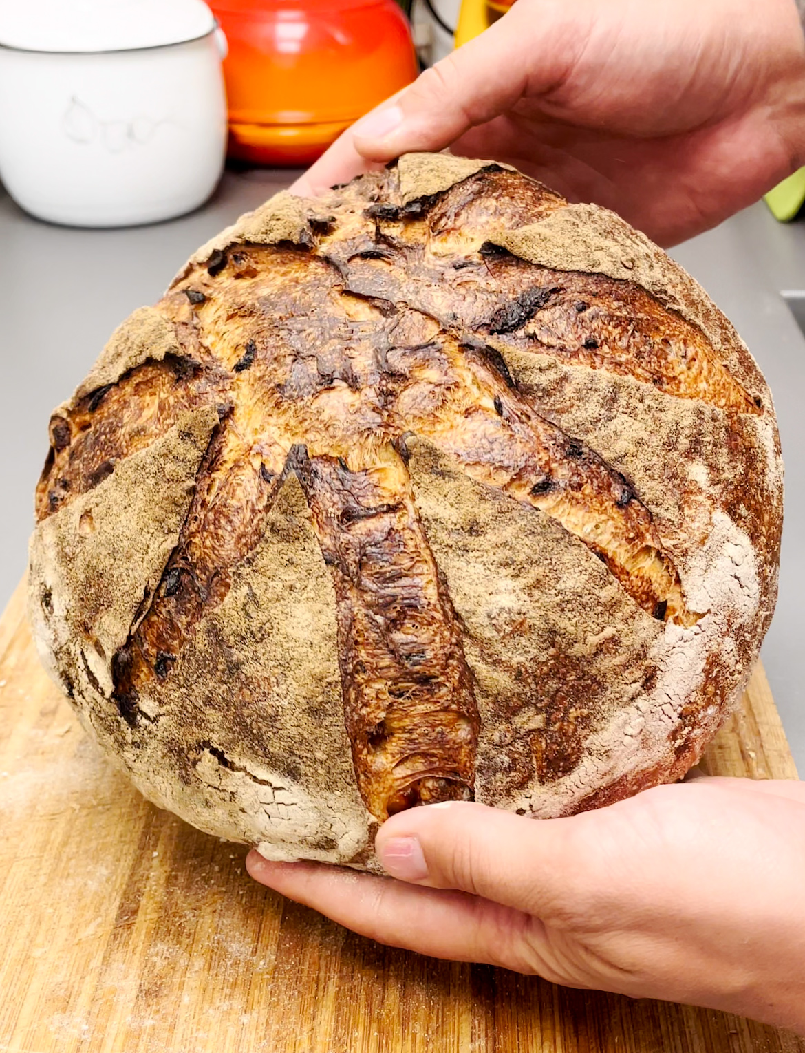 Bratkartoffel Sauerteigbrot - Jo Semola